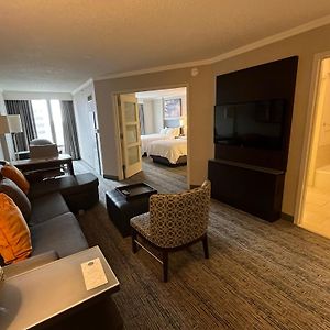 One-Bedroom King Suite